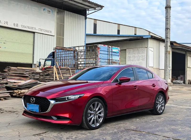 Mazda 3 Axela 2.0L Auto Stylish Edition, 2023 — фото 1