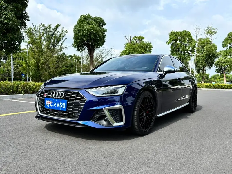 Audi S4, 2022