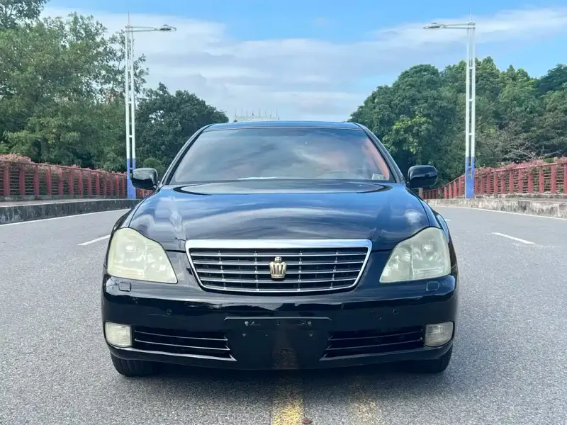 Toyota Crown, 2008