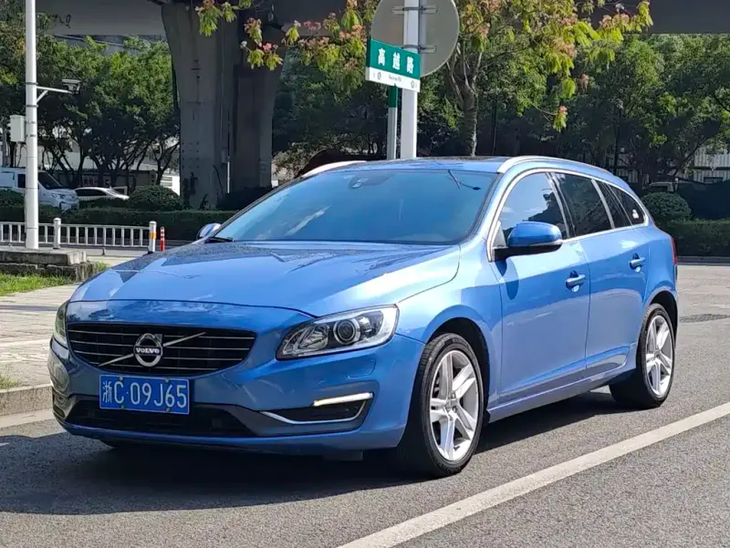 Volvo V60, 2014
