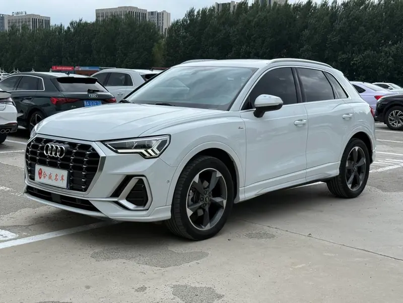 Audi Q3, 2022