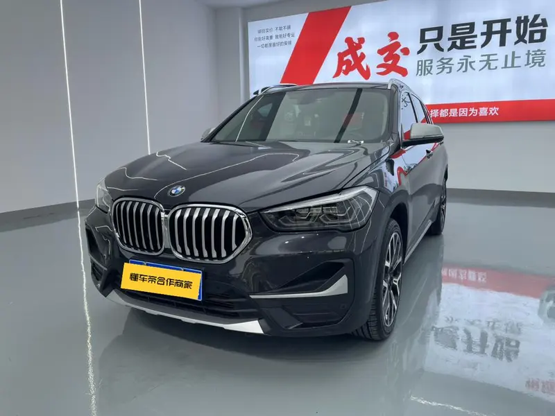 BMW X1 sDrive25Li Leading Version, 2022 — фото 1