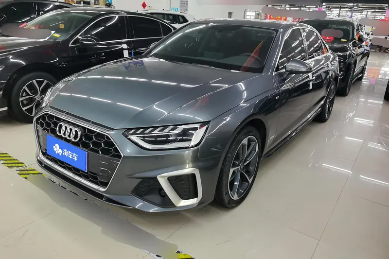 Audi A4L 40 TFSI Fashion Version, 2022 — фото 1