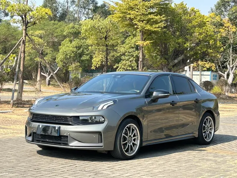 Lynk & Co 03 2.0TD Auto Dynamic Champion Edition, 2021 — фото 1