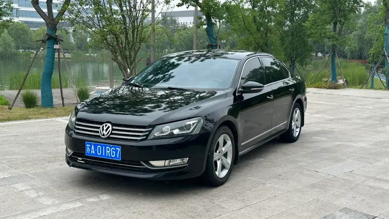 Volkswagen Passat, 2011