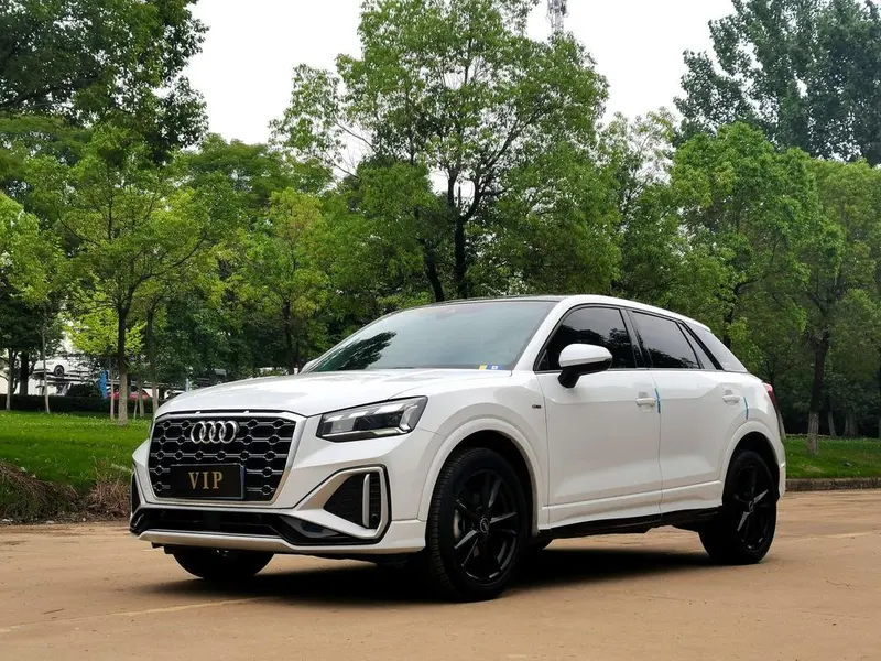 Audi Q2L 35 TFSI Version, 2022 — фото 1