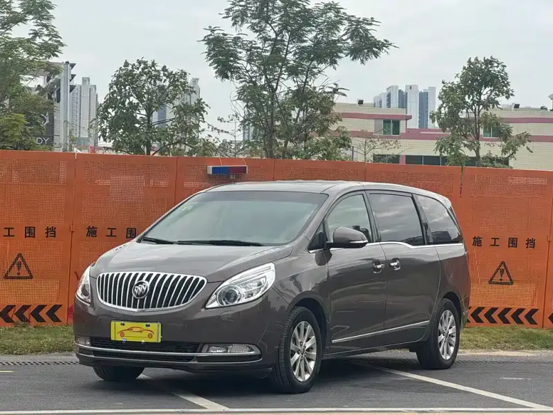 Buick GL8, 2011