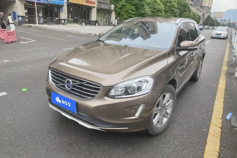 Volvo XC60 T5 Edition, 2016 — фото 1