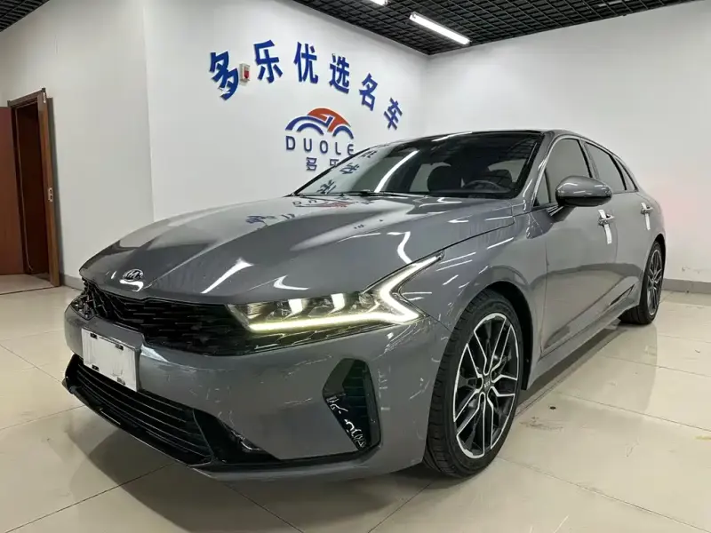 Kia K5, 2021