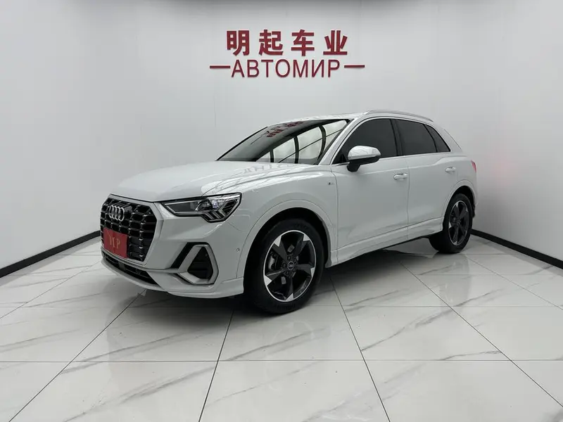 Audi Q3, 2022