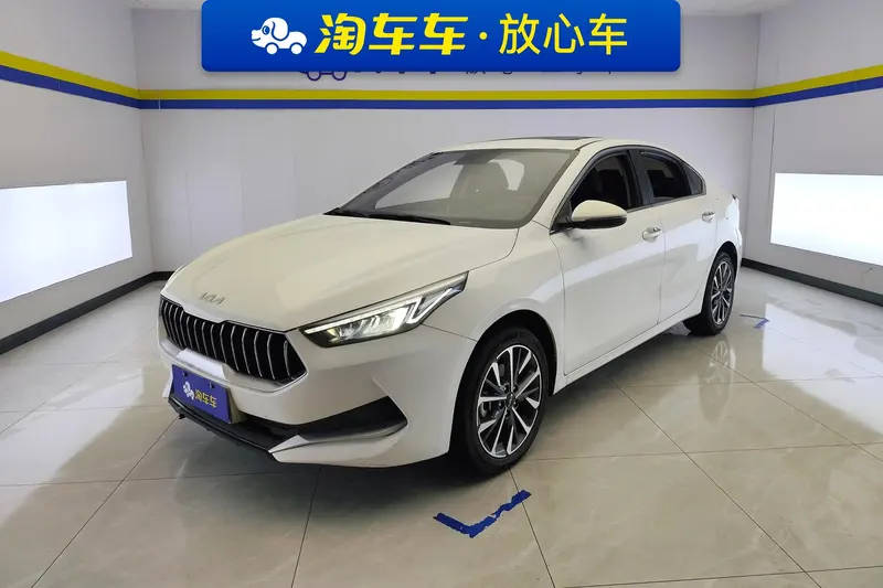 Kia K3 Facelift 1.5L CVT Fashion Edition, 2021 — фото 1
