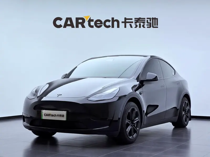 Tesla Model Y, 2022