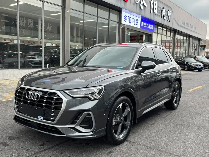 Audi Q3, 2022