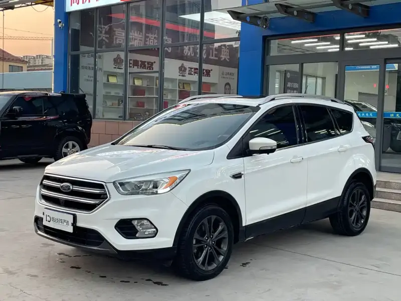 Ford Kuga, 2019