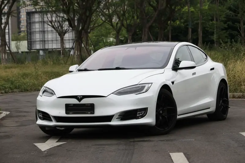 Tesla Model S, 2017