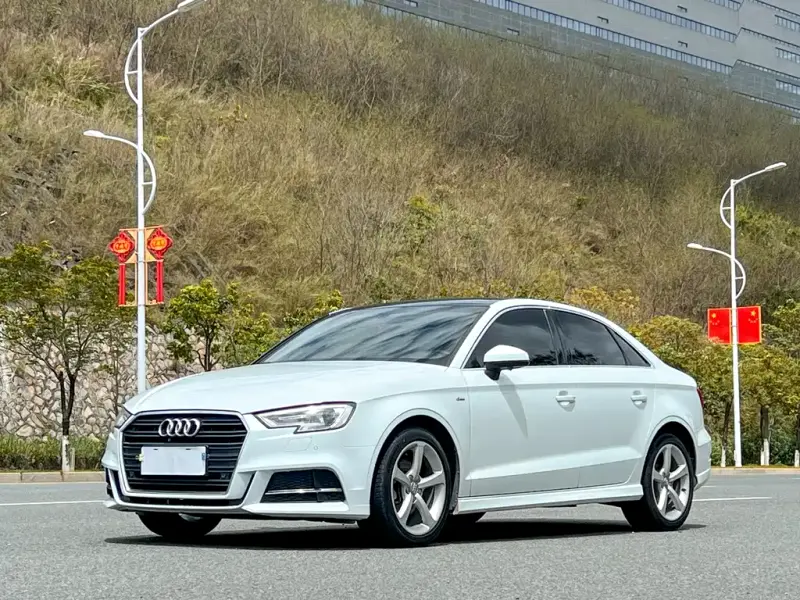 Audi A3, 2018 — фото 1