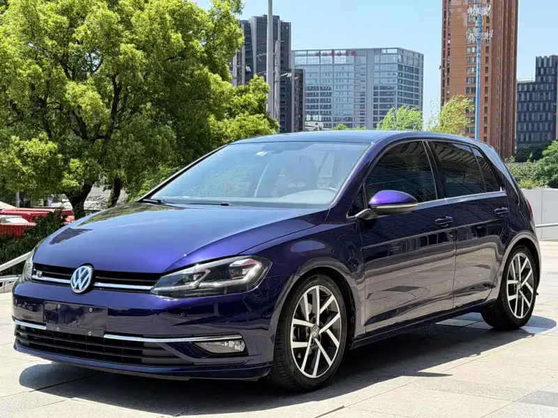 Volkswagen Golf, 2020