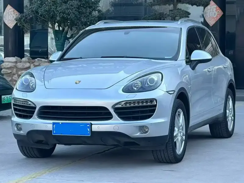 Porsche Cayenne, 2013
