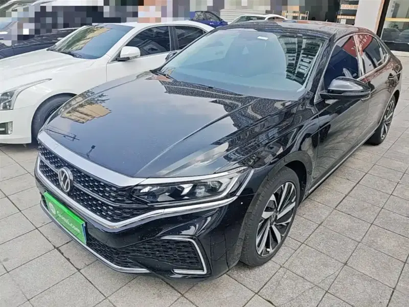 Volkswagen Passat, 2022