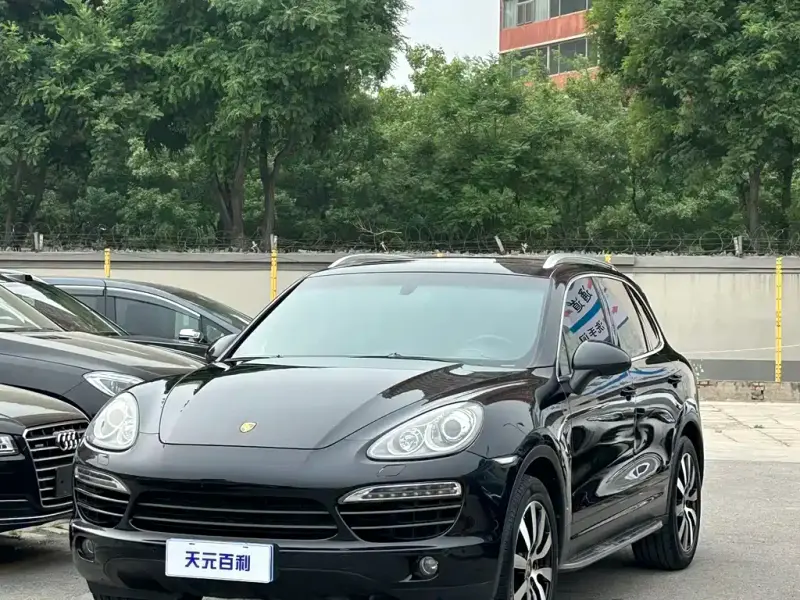Porsche Cayenne, 2013