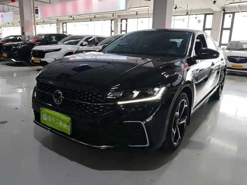 Volkswagen Passat, 2025