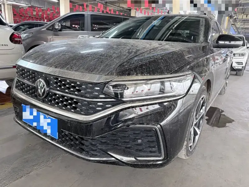 Volkswagen Passat, 2023