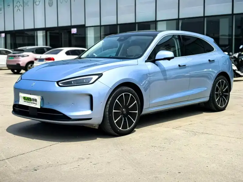 AITO M5, 2023