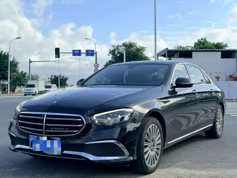 Mercedes-Benz E-Class, 2020 — фото 1