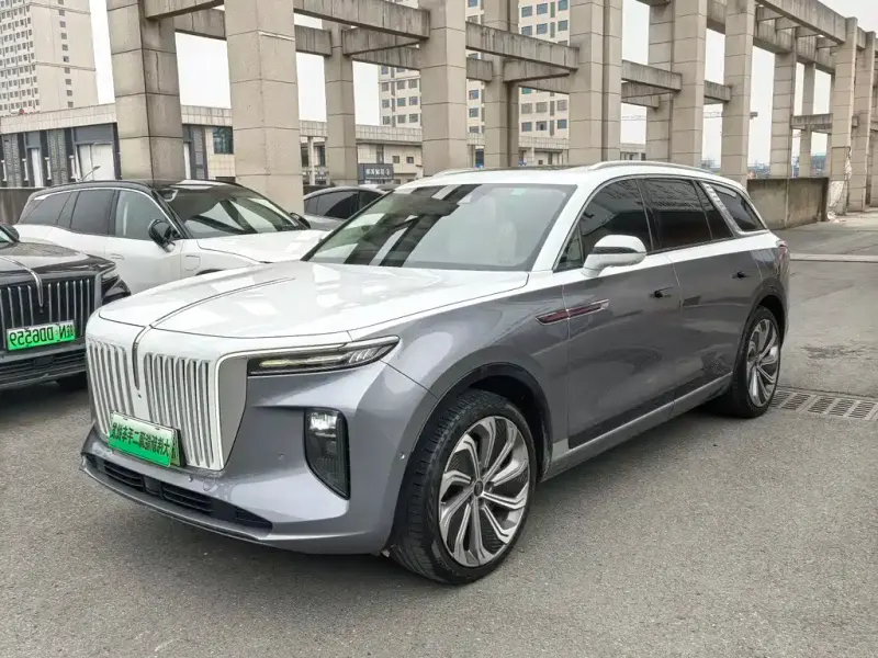 Hongqi E-HS9, 2022