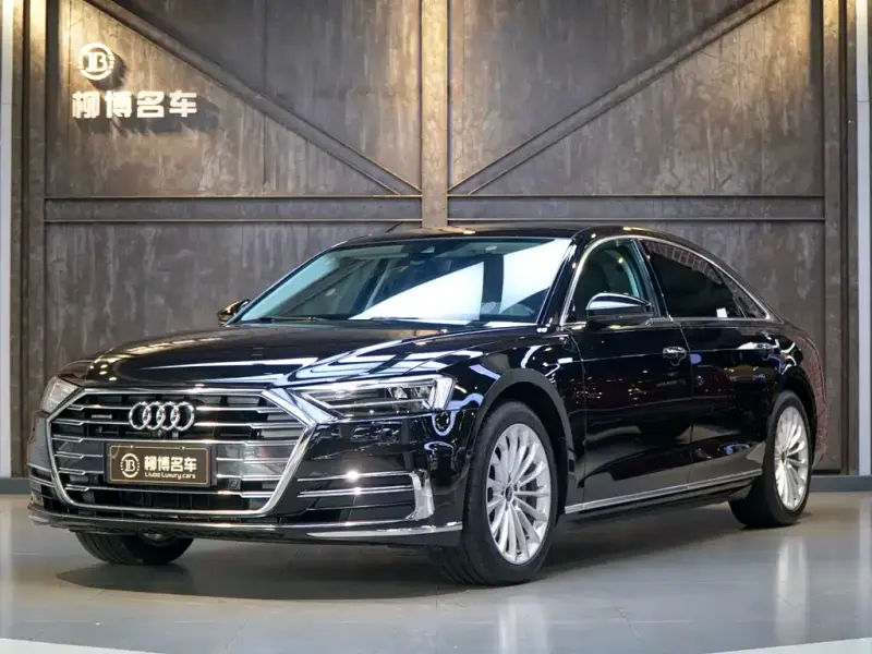 Audi A8, 2022