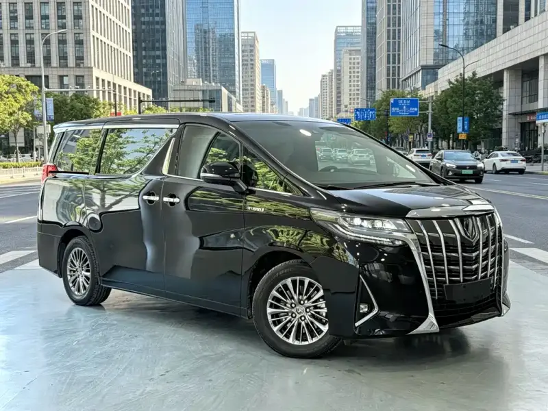 Toyota Alphard, 2022