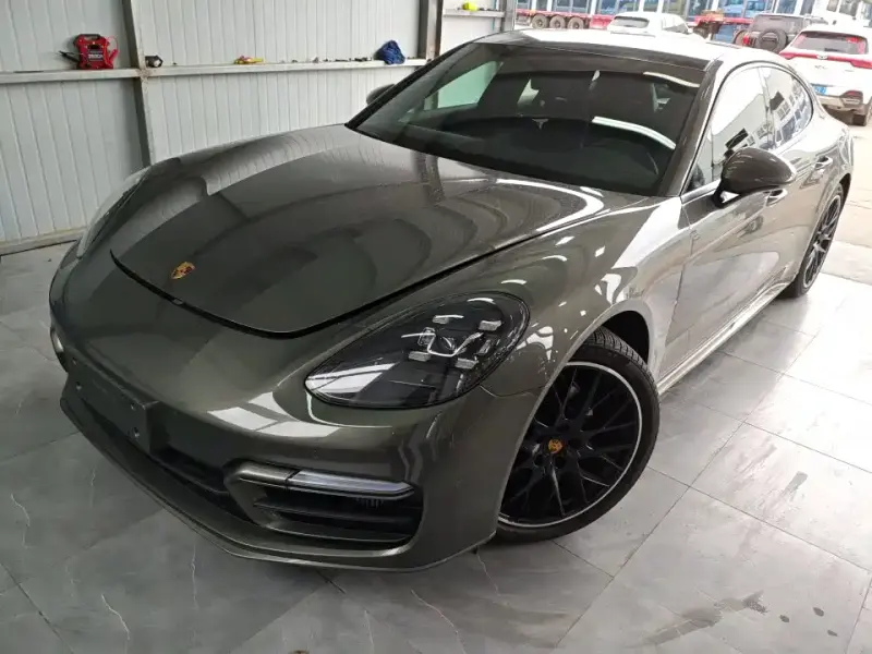 Porsche Panamera, 2022