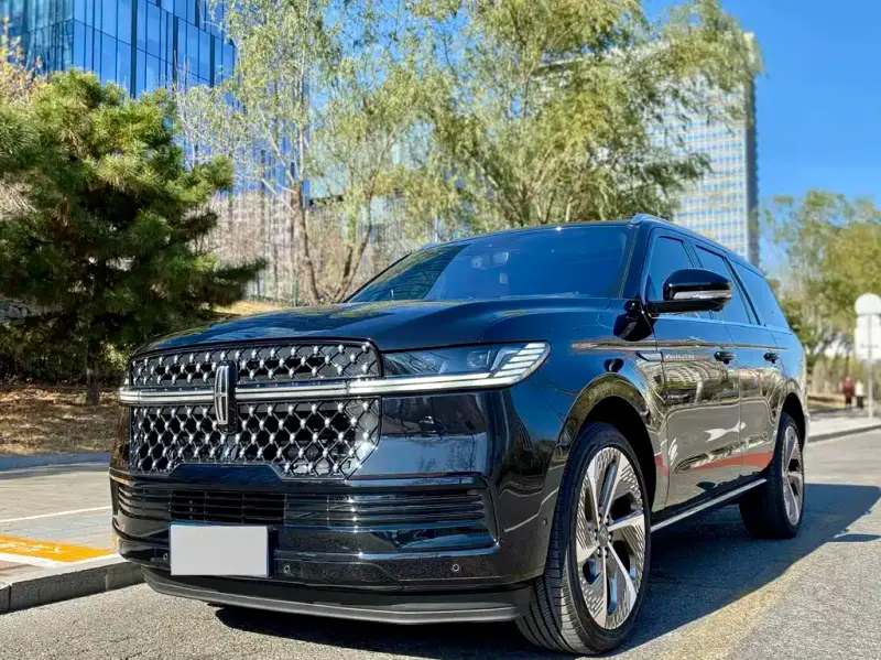 Lincoln Navigator, 2025