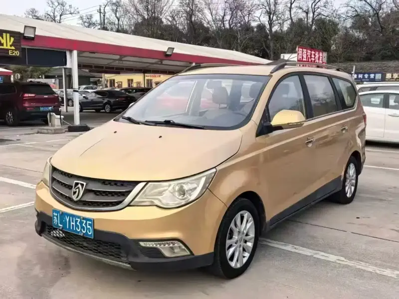 Baojun 730, 2015