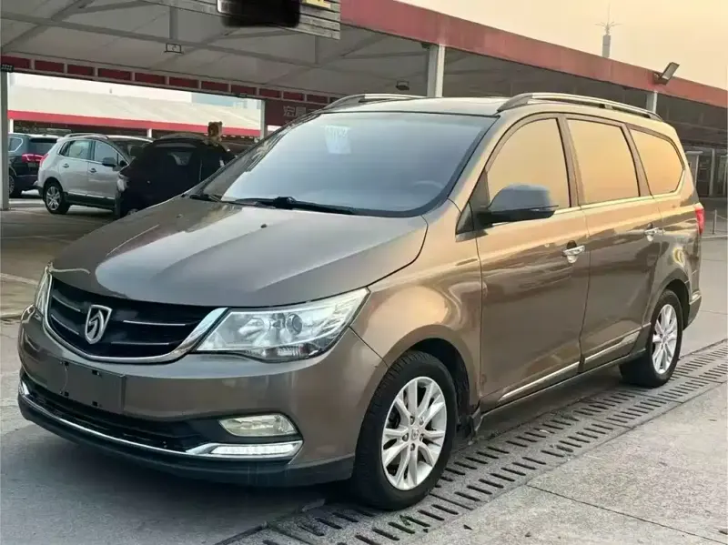 Baojun 730, 2017