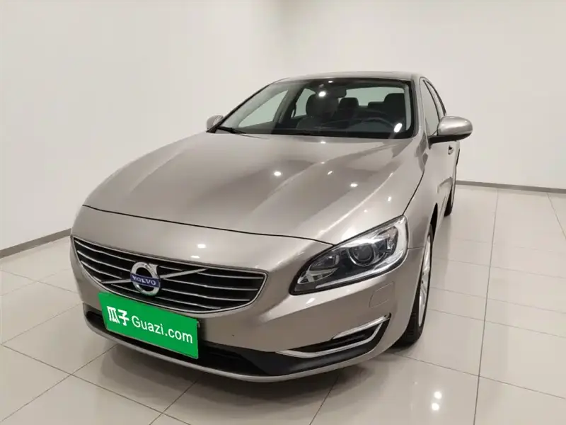 Volvo S60, 2014 — фото 1