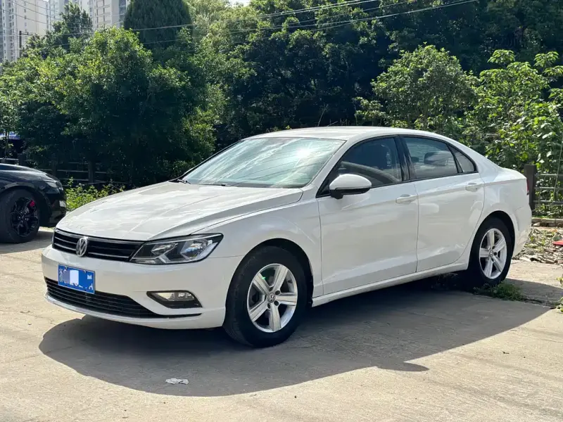 Volkswagen Lamando, 2015