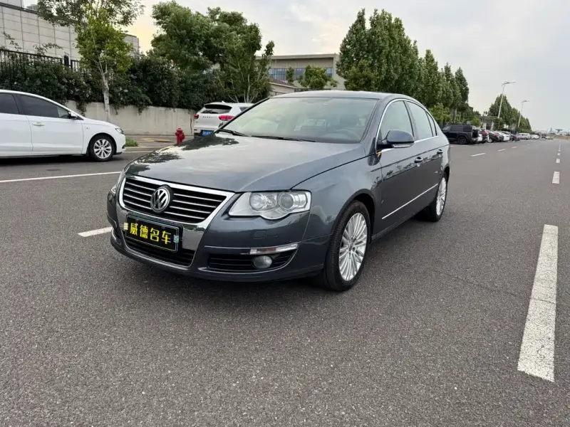 Volkswagen Magotan, 2011