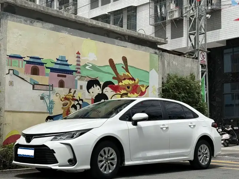 Toyota Corolla, 2020 — фото 1