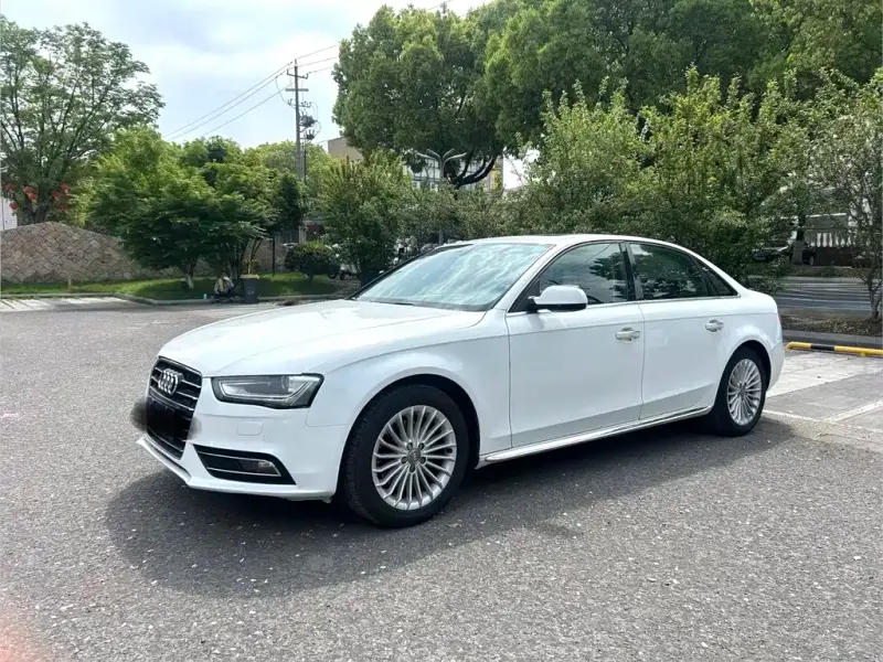 Audi A4L, 2016 — фото 1
