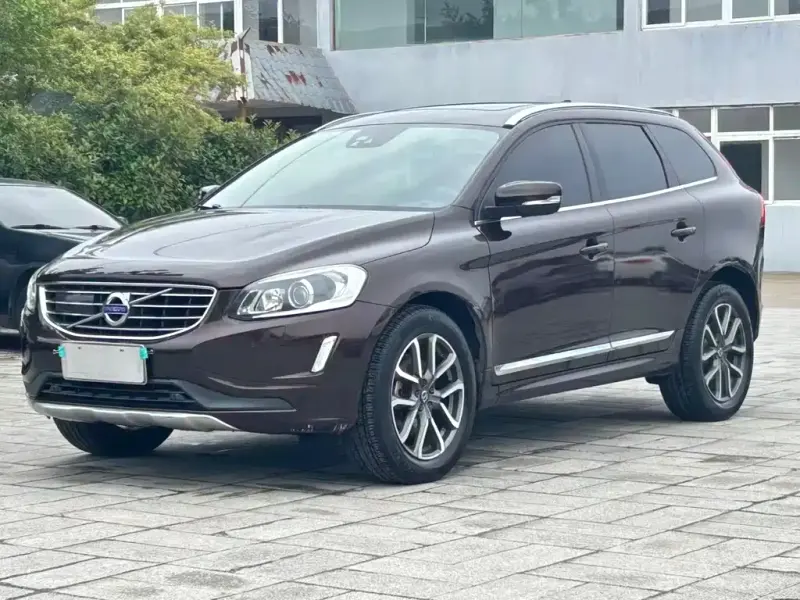 Volvo XC60, 2017 — фото 1