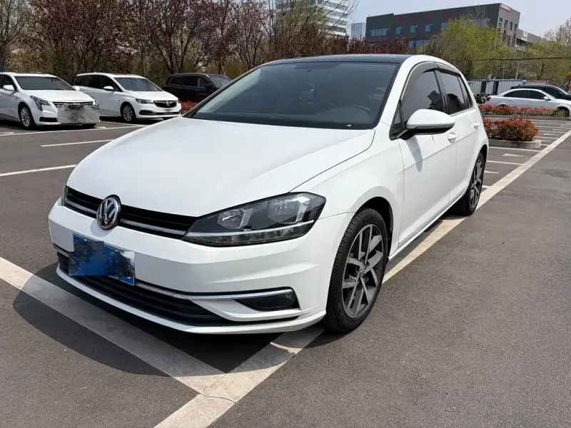 Volkswagen Golf, 2020