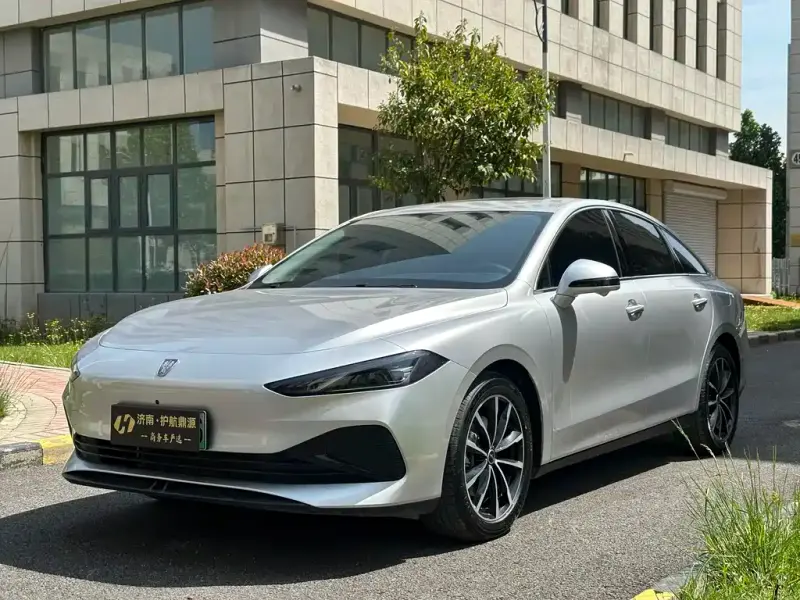 Roewe D7, 2025