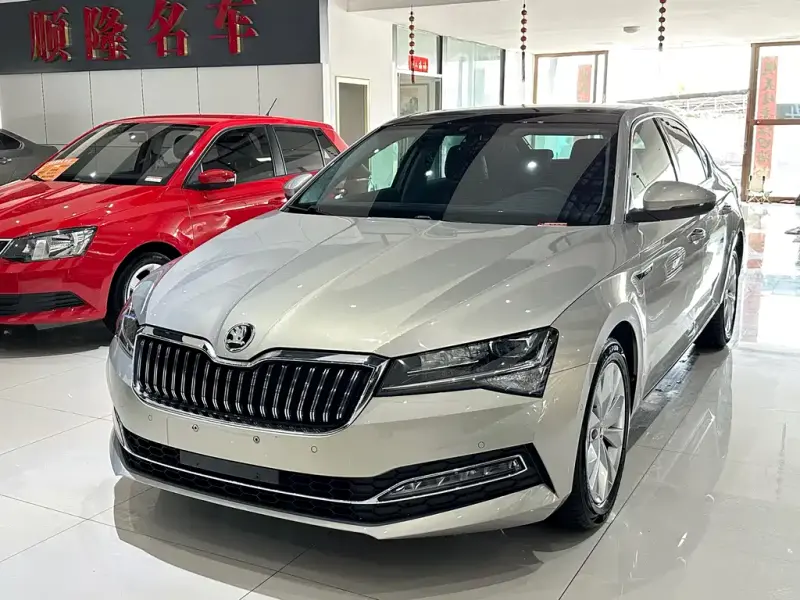 Skoda Superb, 2020