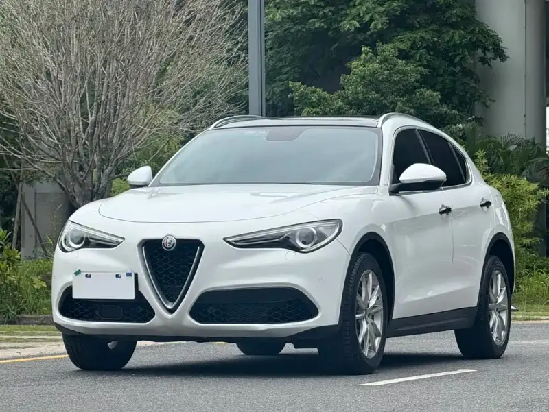Alfa Romeo Stelvio, 2018
