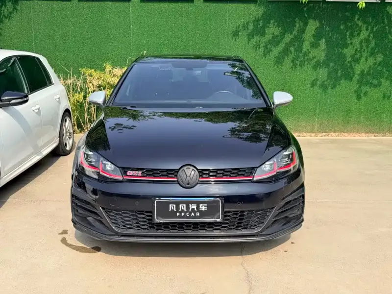 Volkswagen Golf GTI, 2018 — фото 1