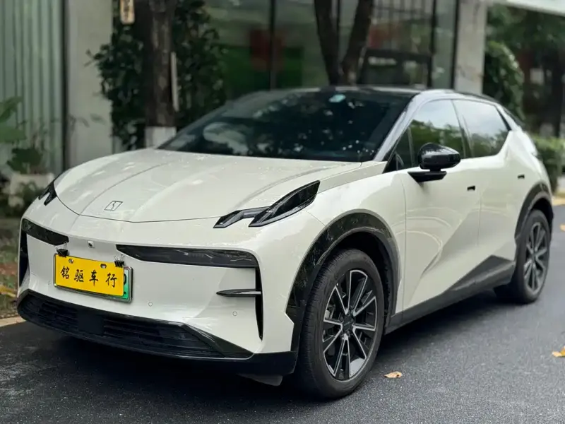 Zeekr X, 2023