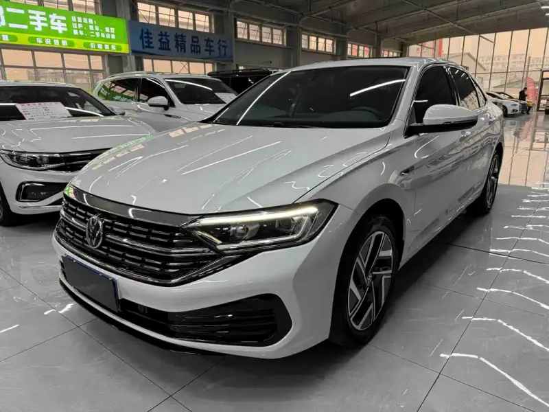 Volkswagen Sagitar, 2022