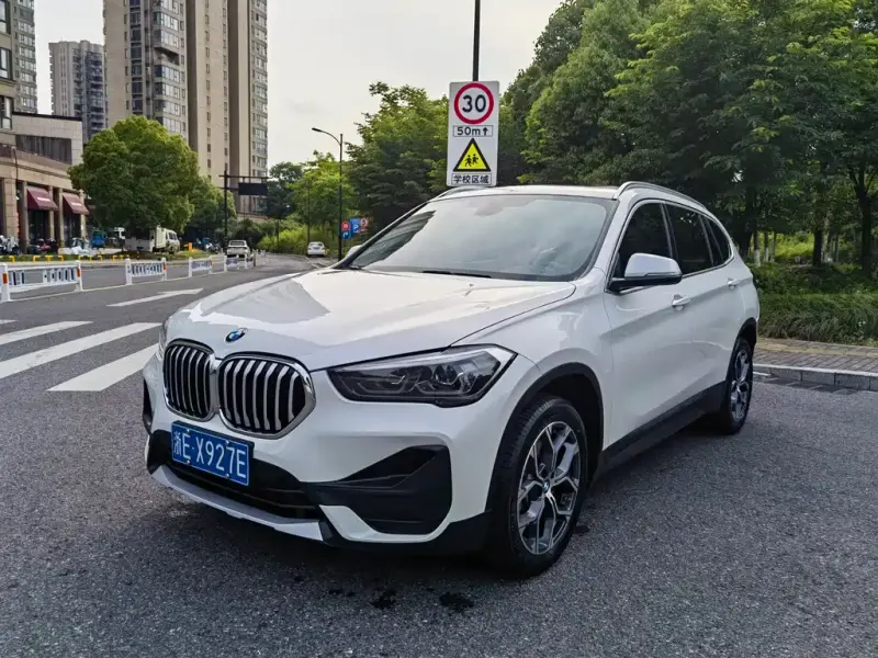 BMW X1, 2022 — фото 1