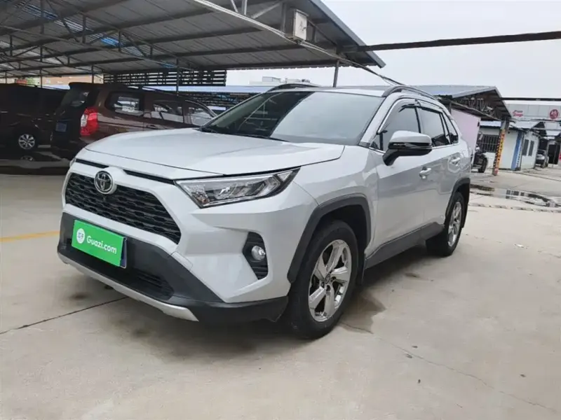 Toyota RAV4, 2022